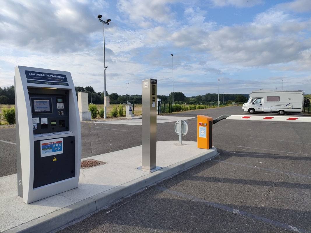 Stellplatz Parc des Expositions — Camperplads in Blois