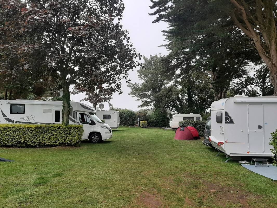 Camping Kérivoas — Campingplads in Audierne