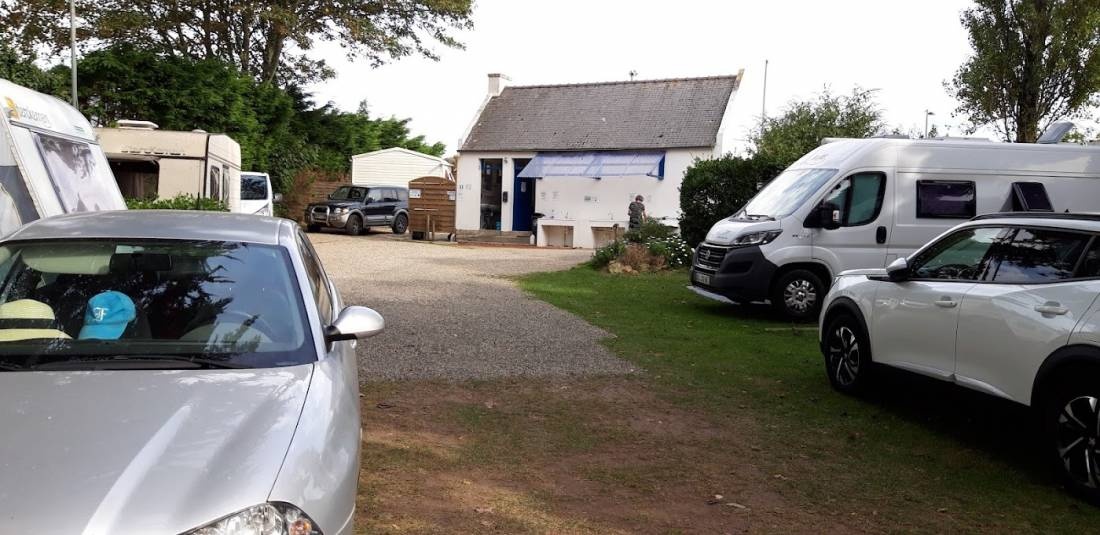 Camping Kérivoas — Sítio de acampamento in Audierne