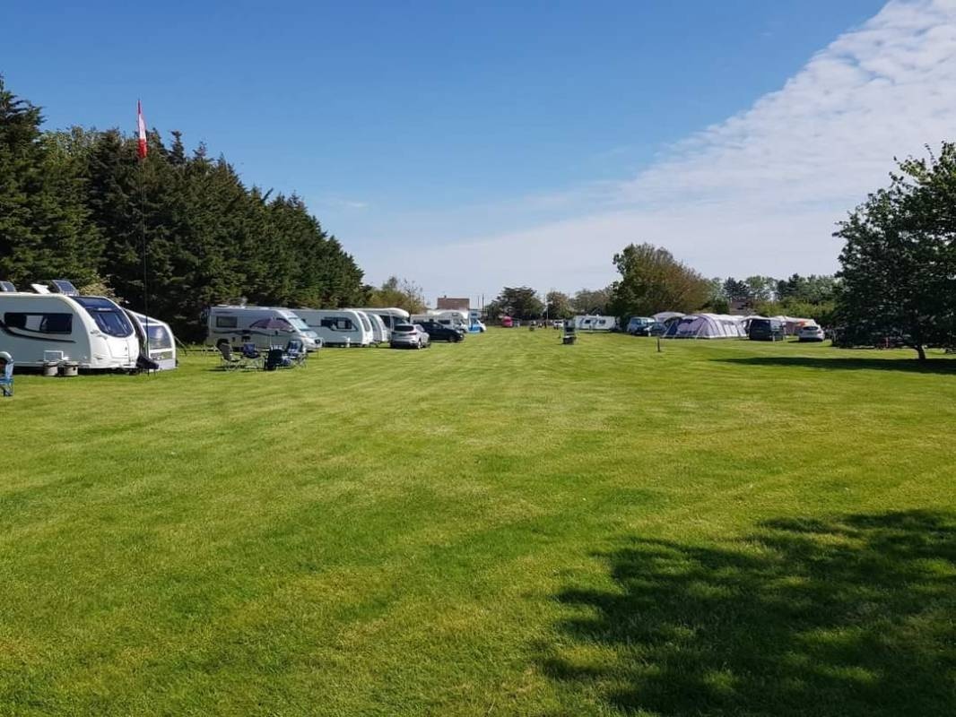 Cannon Camping & Caravan Park — Camping in Wealden