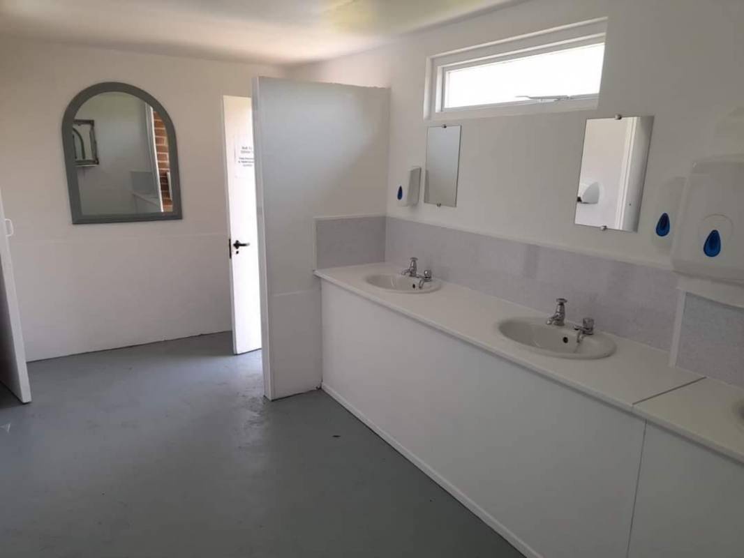 Cannon Camping & Caravan Park — Campingplass in Wealden