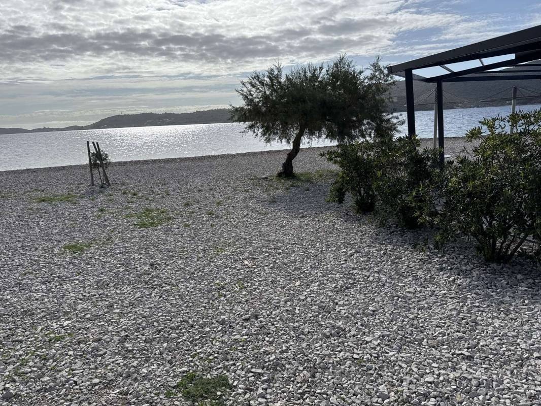 Ponta — Camping Site in Viganj