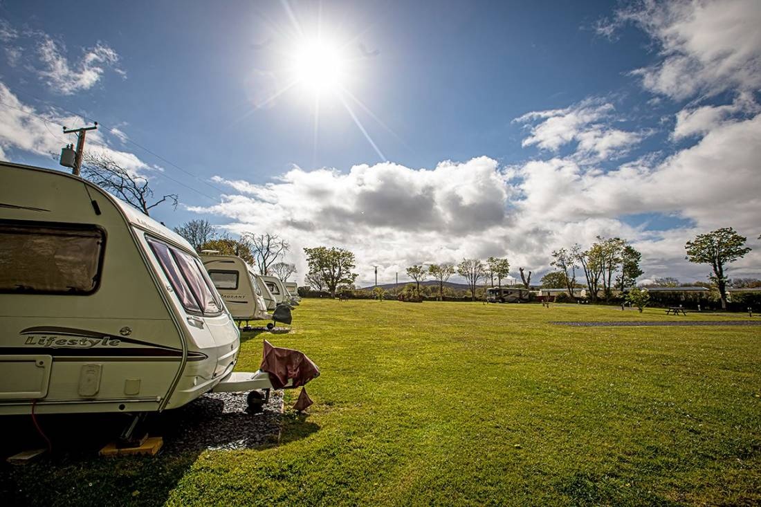 Plas Gwyn Caravan & Camping Park — Campingplats in Llanrug