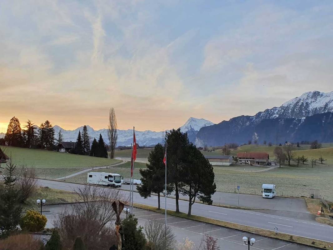 Erlebnisland Grizzlybär — Camperplaats in Forst-Längenbühl