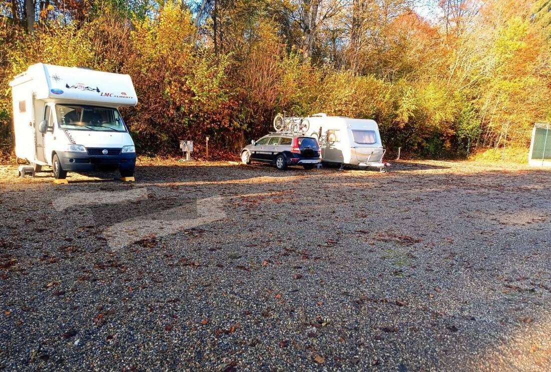Mobilstellplatz Häusern — Bobilplass in Häusern