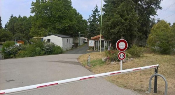 Camping Le Chillou d'Ozon — Photo 3