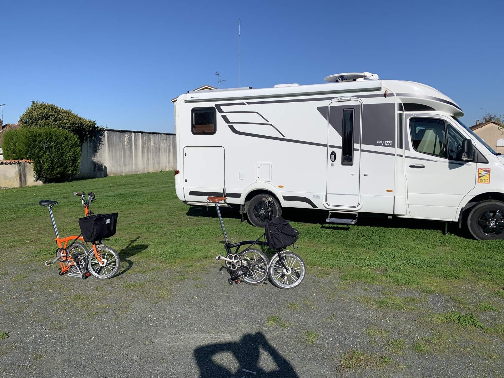 Oradur-sur-Vayres — Ställplats in Oradour-sur-Vayres