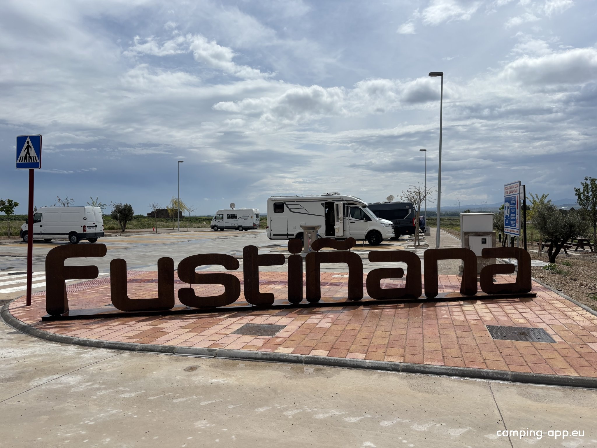 Stellplatz Fustiñana — Camperplaats in Fustiñana
