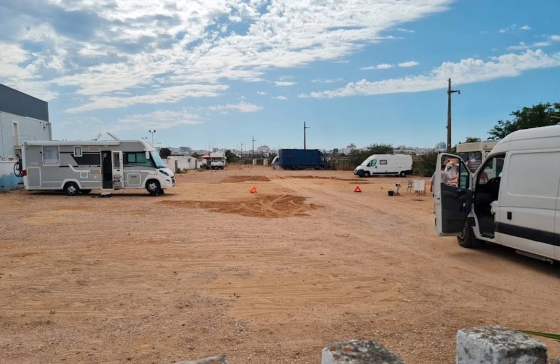 Campervan Camping Parking — Campervan Site in Estômbar e Parchal