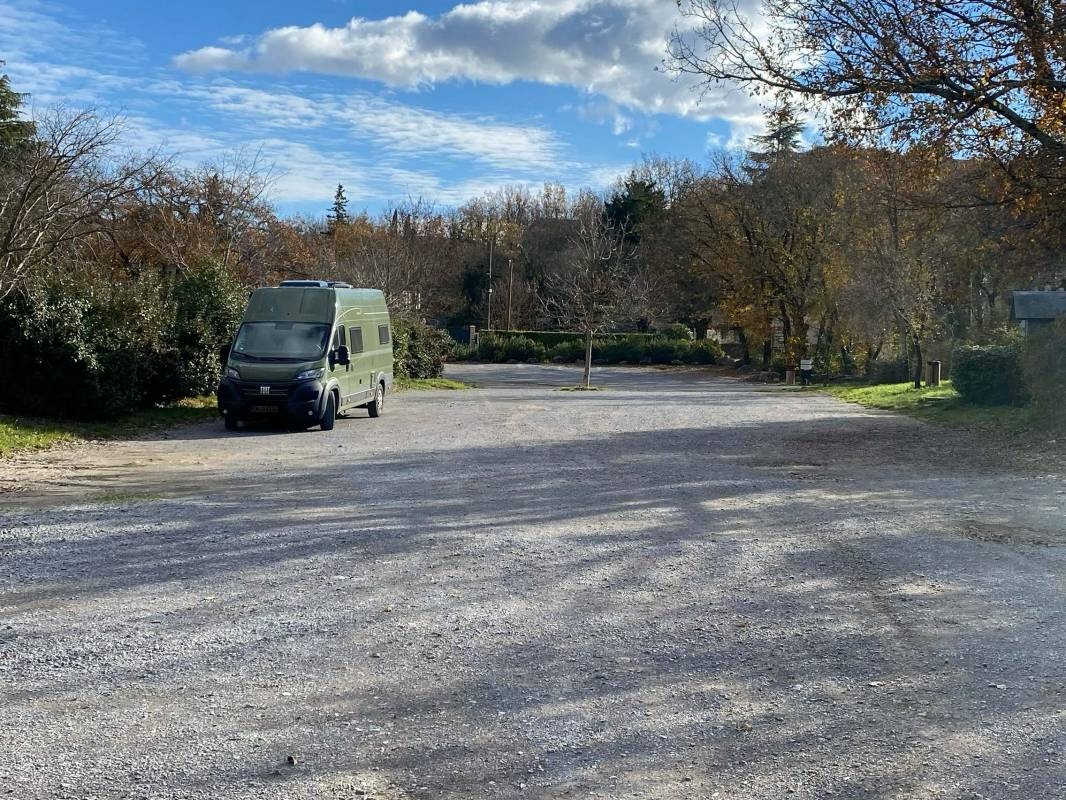 Balazuc Parking La Croisette et Champgelly — Campervan Site in Balazuc