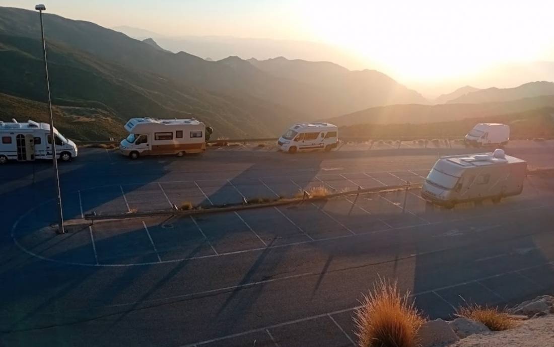 Parking Sierra Nevada — Public Parking in Sierra Nevada