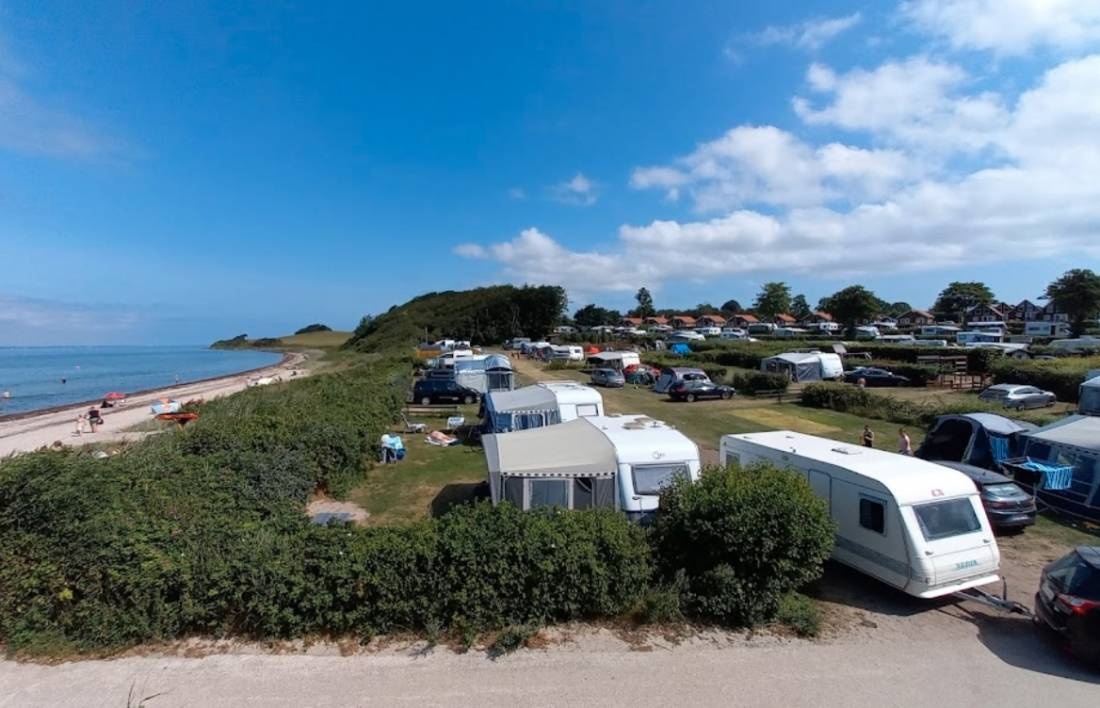 Emmerbølle Strand Camping - Feriepark Langeland — Campingplass in Tranekær
