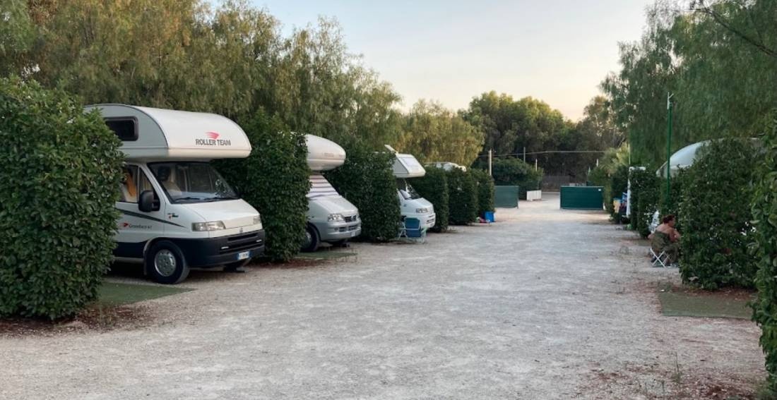 Area Sosta Camper e Auto - Albachiara — Camperplaats in Agrigento