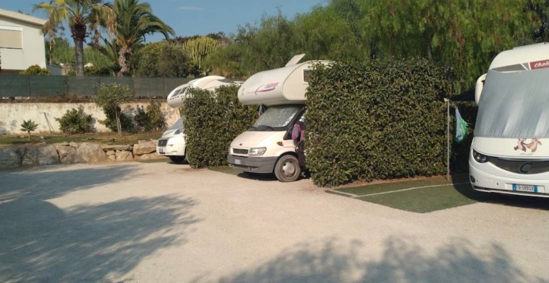 Area Sosta Camper e Auto - Albachiara — Aire camping car in Agrigento