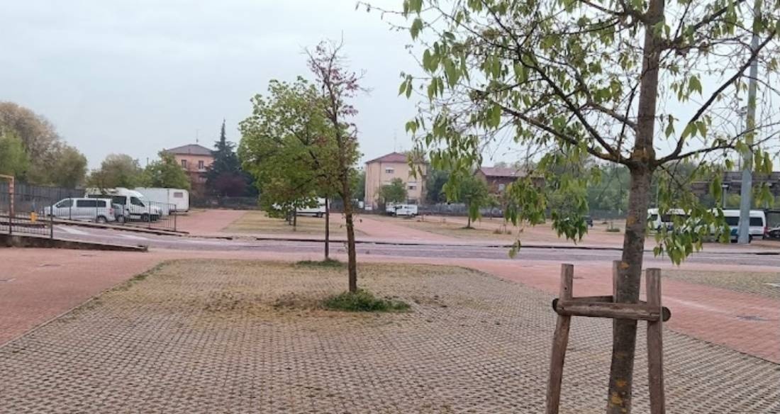 Parcheggio Camper — Public Parking in Verona