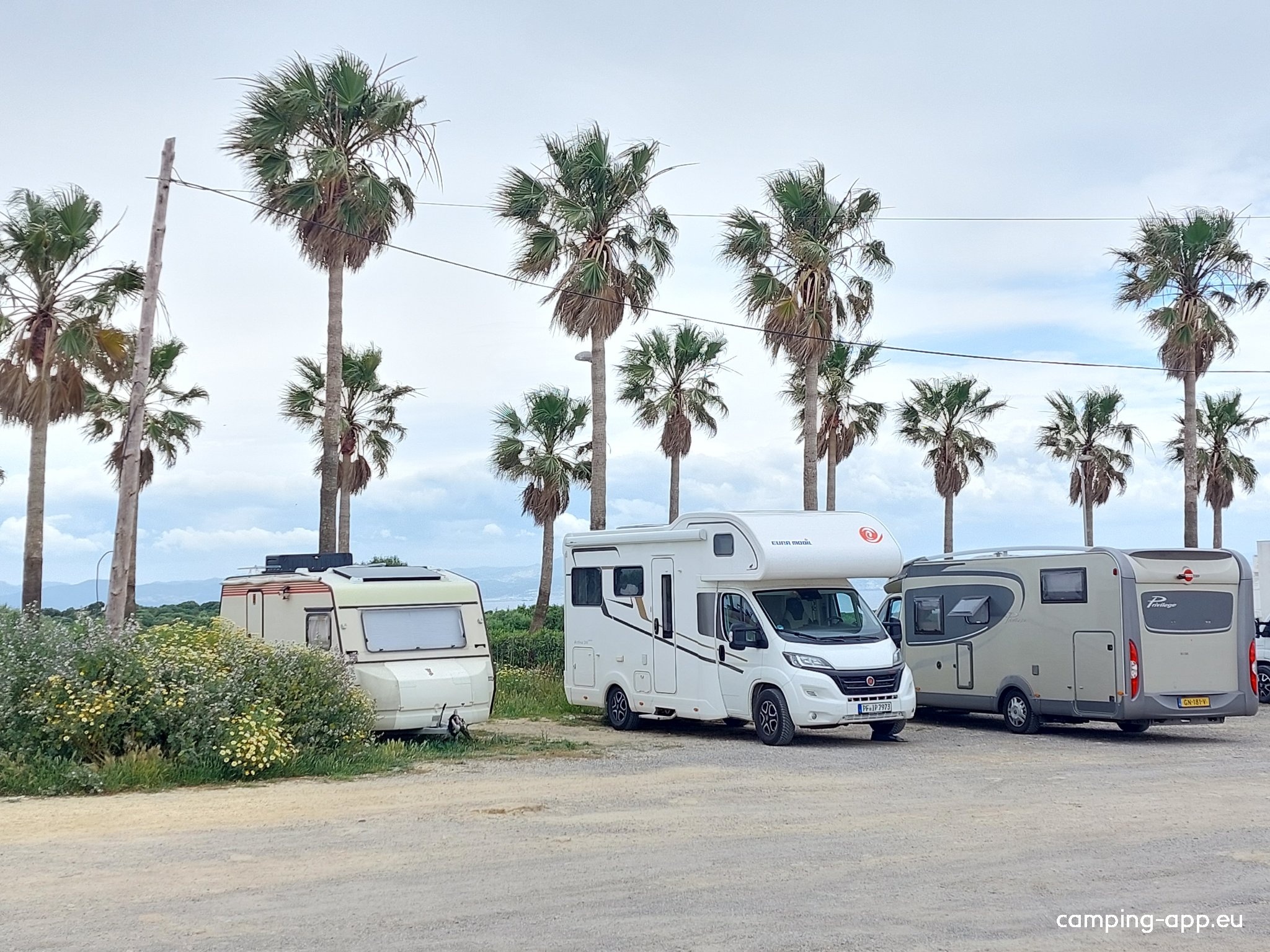 Parkplatz am Lidl — Offentlig parkering in Tarifa