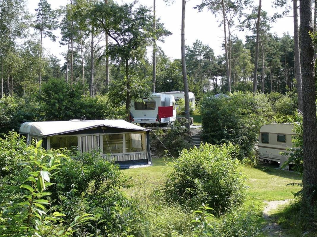 Bund für Familiensport und Naturismus Oldenburg (FKK) — Campingplass in Hatten