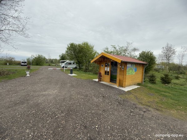 Camperpark Landgoed Winschoterzijl — Photo 6