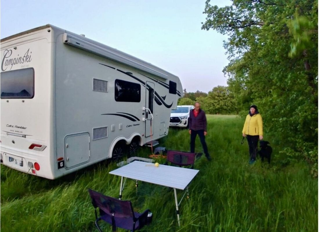 "Schöne Aussicht" am Kurpark — Karavan Sitesi in Bad Steben