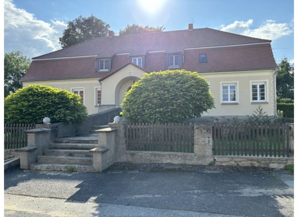 Naturnaher Stellplatz am Teich im historischen Ambiente — Photo 3