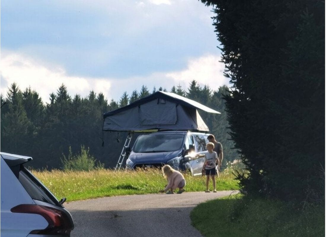 Camping auf der Alm und am Bach — Bobilplass in Grafenschlag