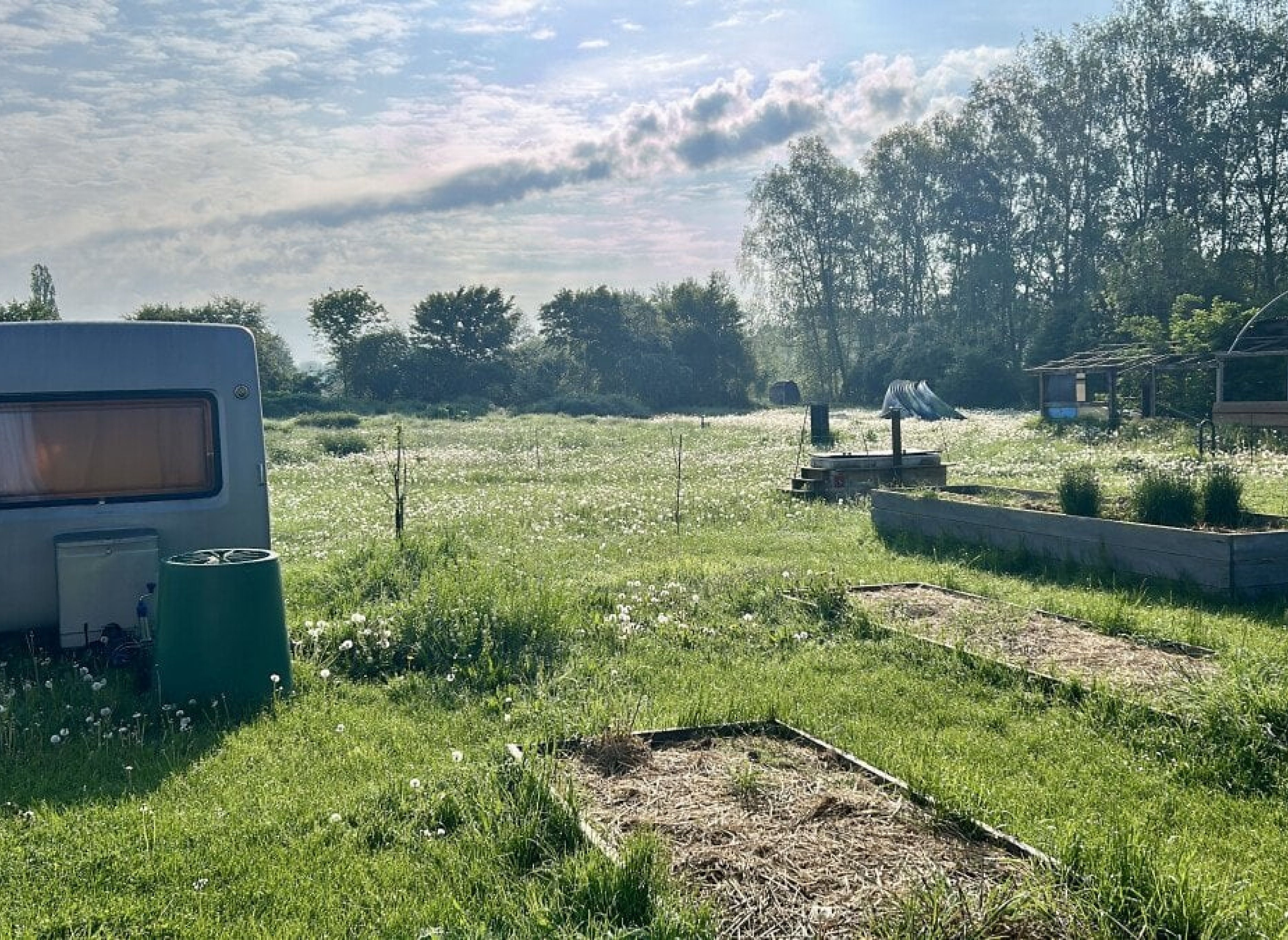 Naturcamping im wunderschönen Elstertal — Campervan Site in Wetterzeube