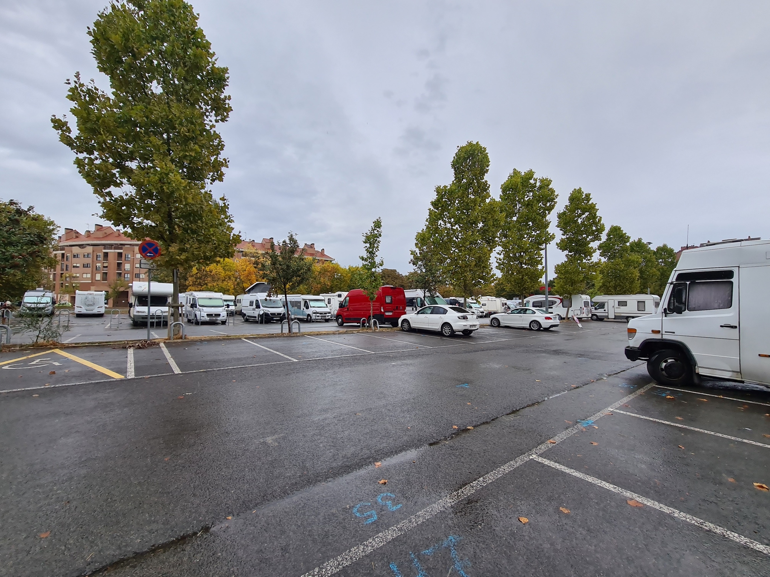 Stellplatz Vitoria-Gasteiz — Campervan Site in  Vitoria-Gasteiz