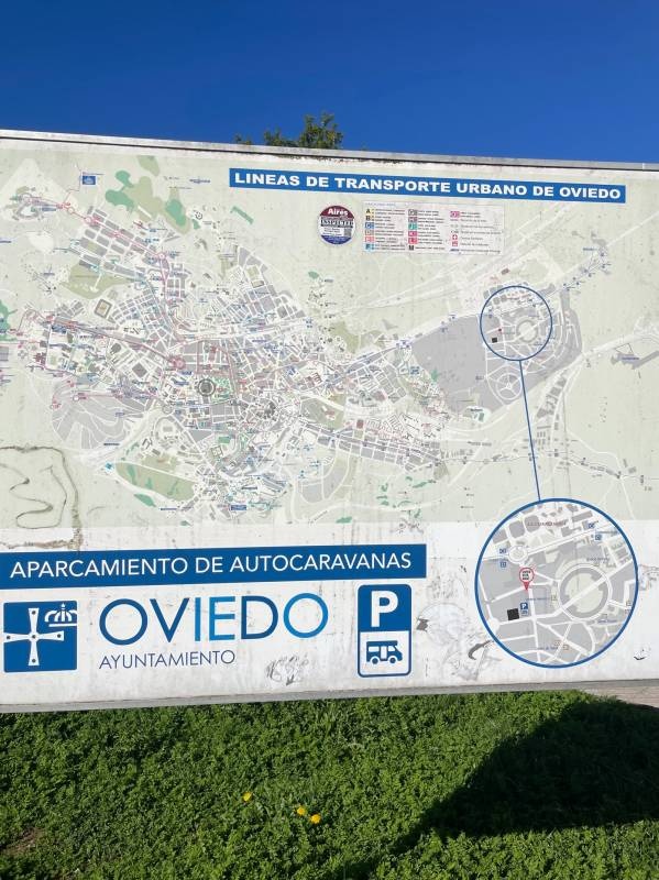 Übernachtungsparkplatz  Oviedo — Camperplads in  Oviedo