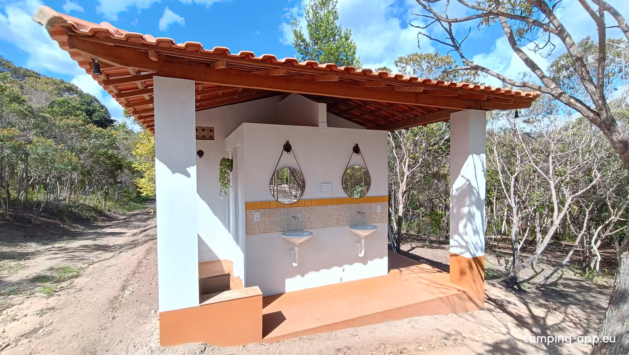 Sítio Caaporã — Campervan Site in Palmeiras - BA