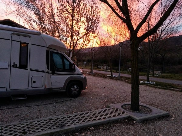 Stellplatz Doña Mencía — Karavan Sitesi in  Doña Mencía