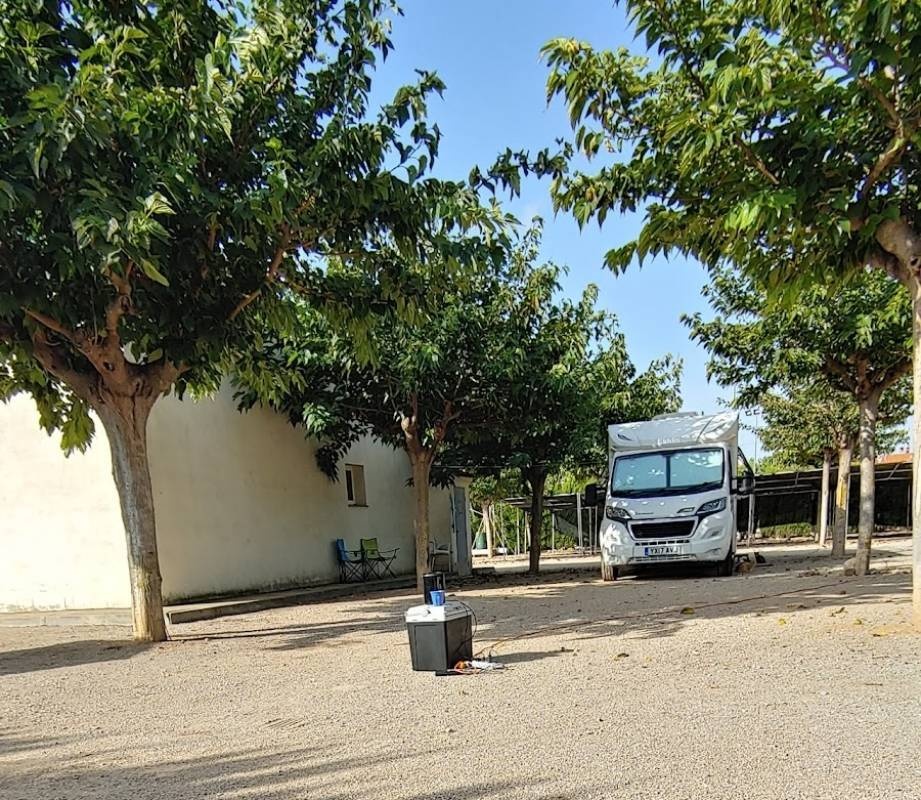 Àrea d àcampada El Pinell de Brai — Area di sosta in El Pinell de Brai