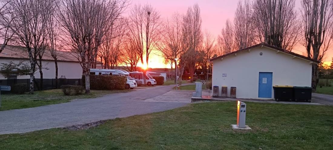  — Karavan Sitesi in Mirambeau