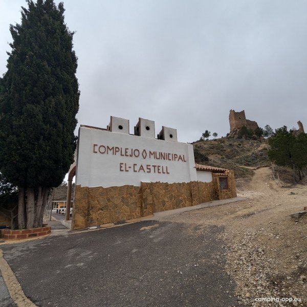 Zona de acampada de Relleu — Photo 4