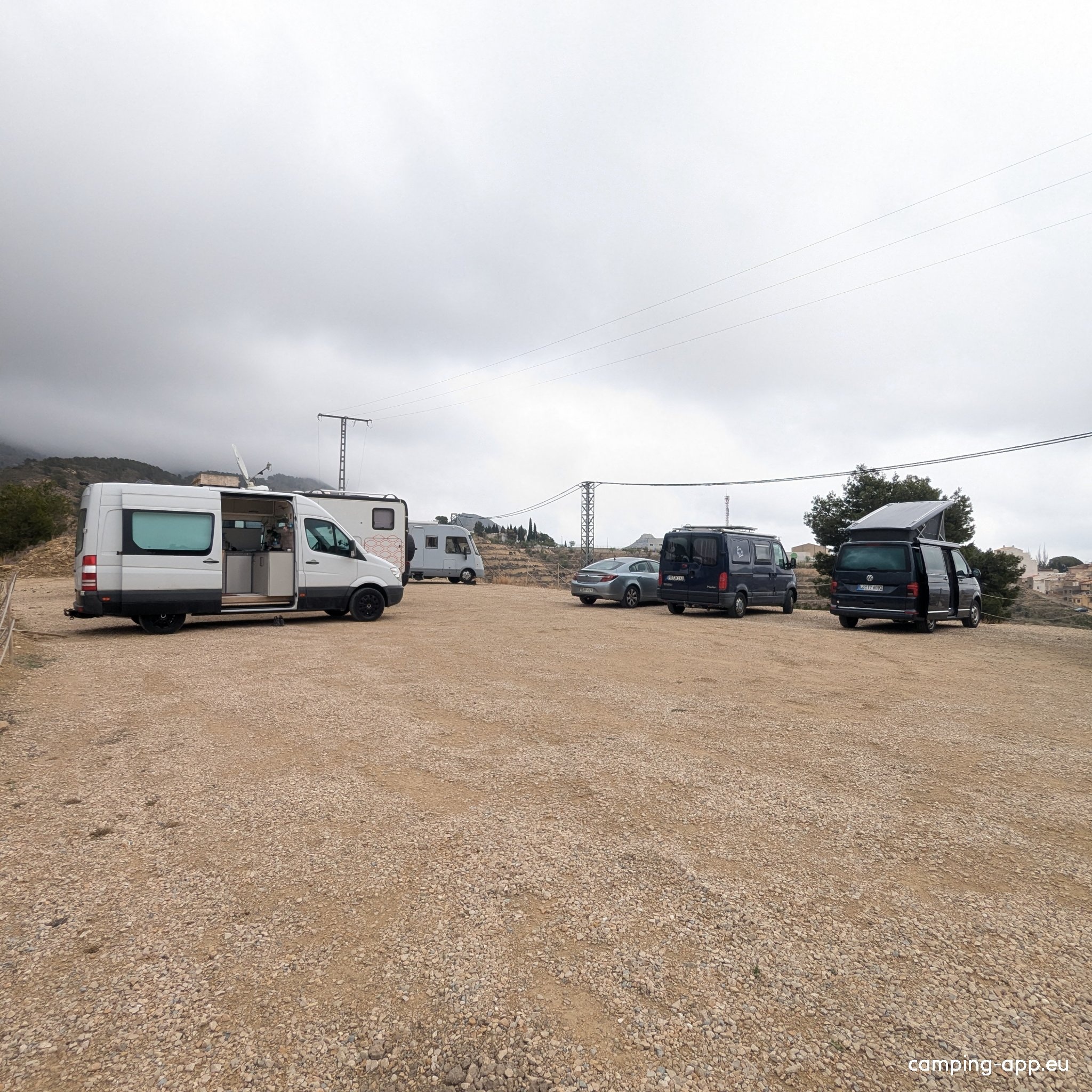 Zona de acampada de Relleu — Camperplaats in Relleu