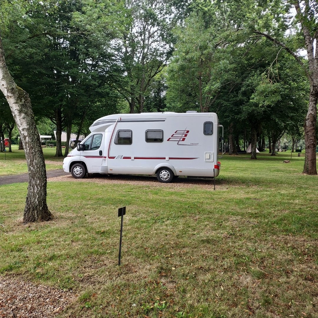 Aire OnlyPark - Décize — Campervan Site in Decize