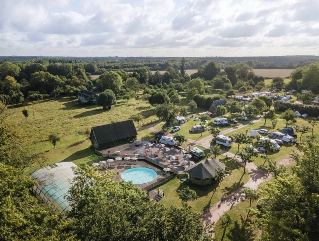 Camping Huttopia Calvados Normandie — Campingplats in Moyaux