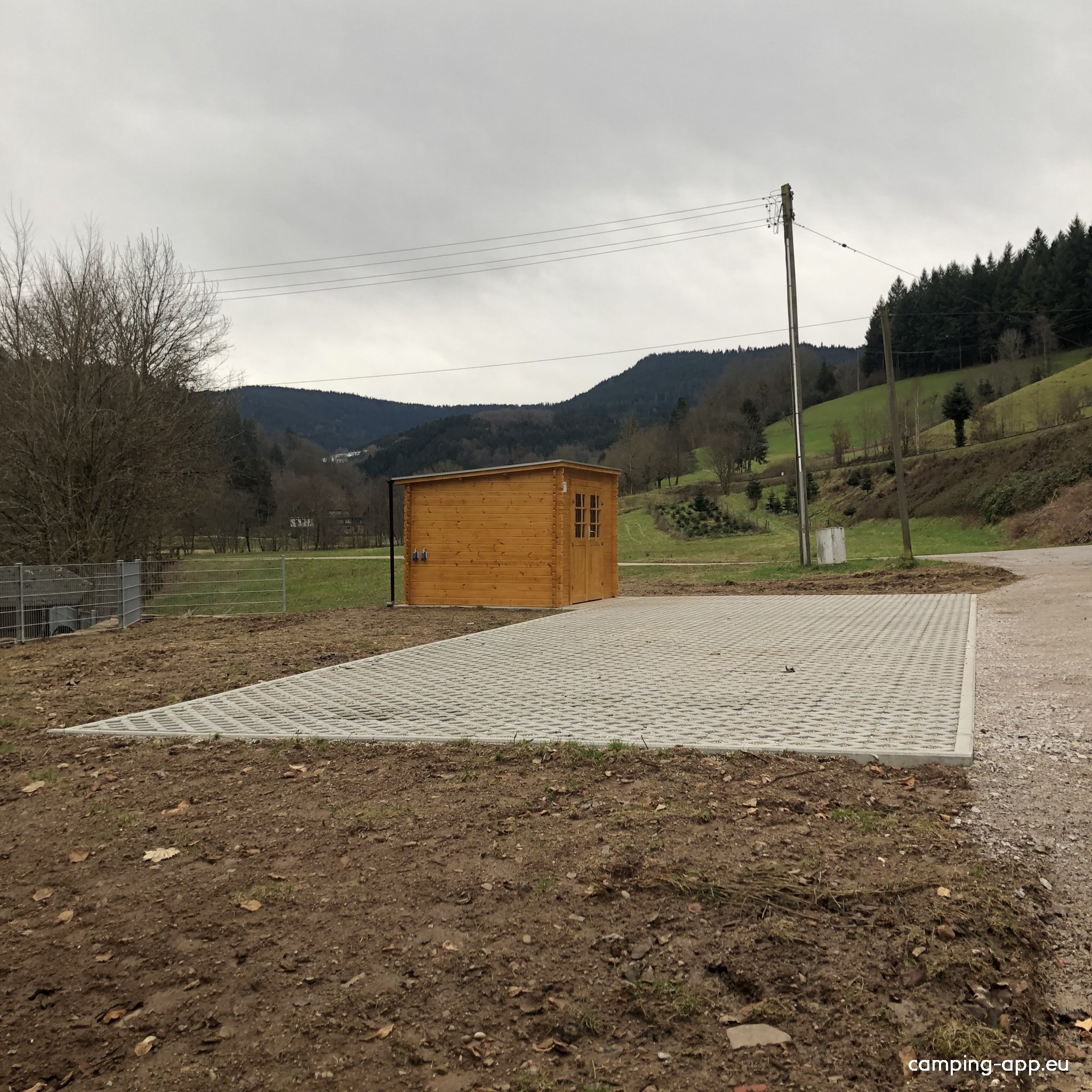 Wohnmobilstellplatz Löchlehof — Camperplaats in Oppenau