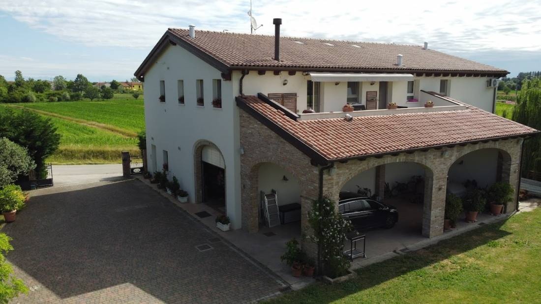 Sfriso Winery, Via Borotta, Chiarano, Treviso, Italien — Winery in Chiarano