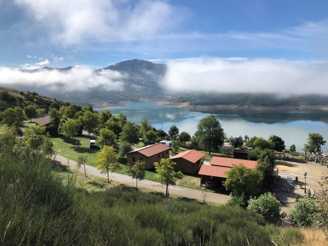 Camping de Riaño — Kemp in Riaño