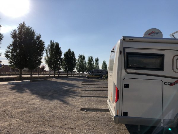 Stellplatz Arguedas — Photo 2