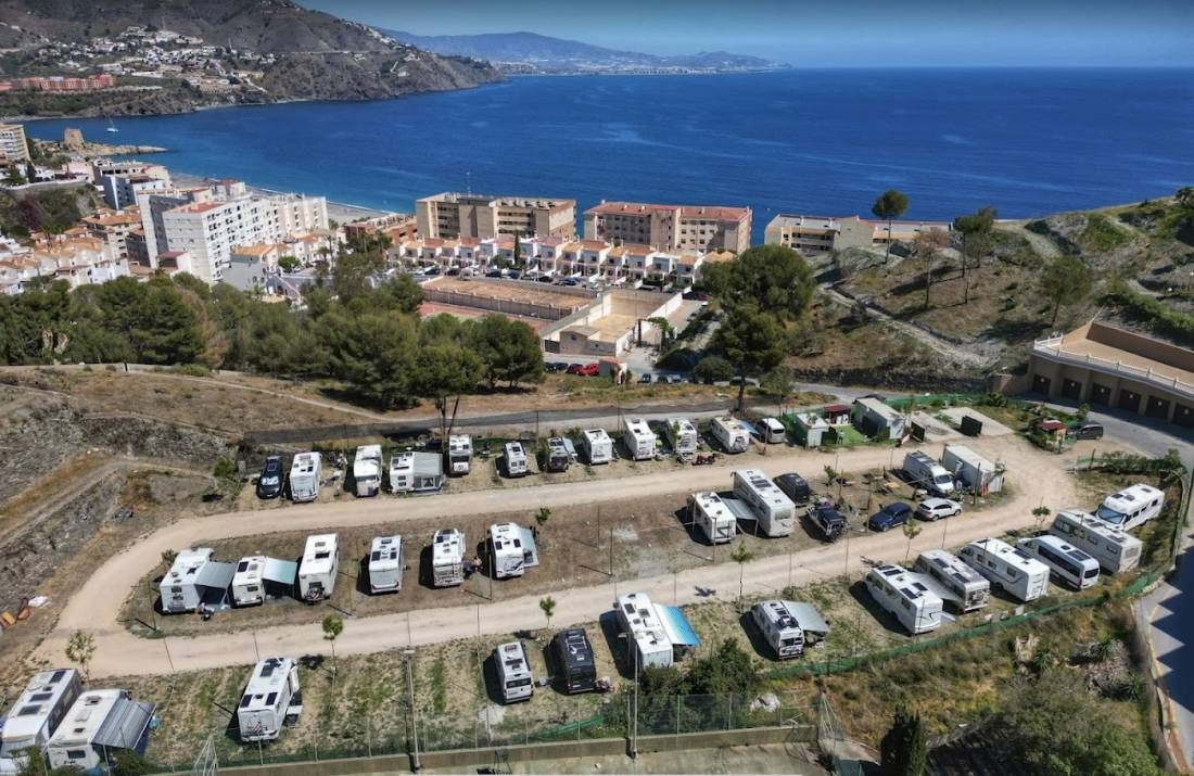 Area de Autocaravanas de Almunecar — Area Autocaravanas in Velilla-Taramay