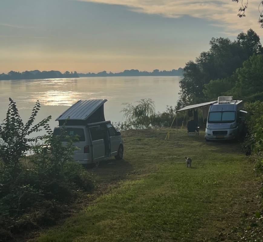 Fishing- Camp Serravalle — Місце для кемпінгу in Serravalle
