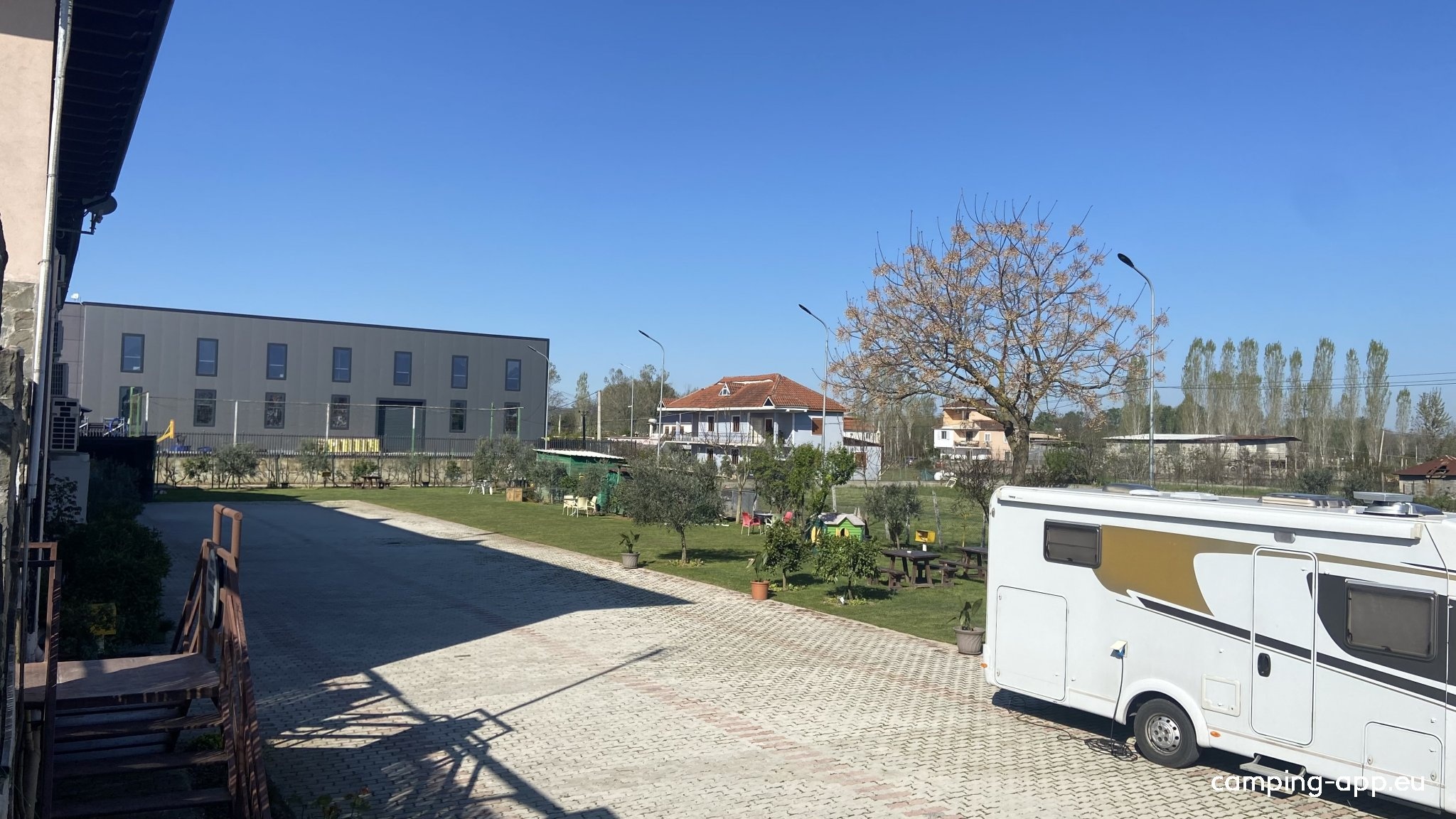 Hotel Camping Nordpark — Campervan Site in Fushë Krujë