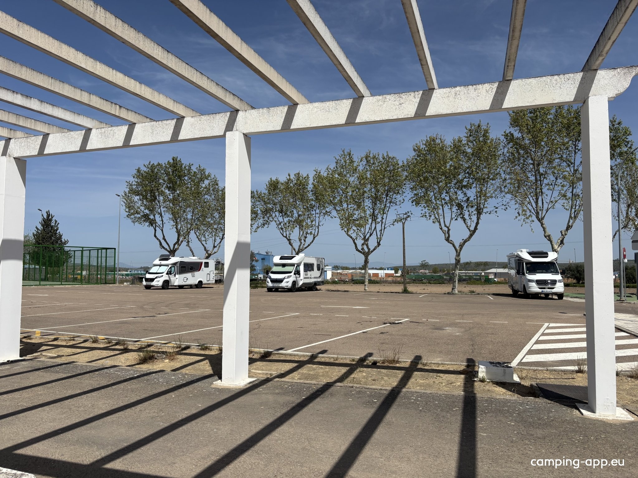 Área de Autocaravanas — Місце для кемперів in Villanueva de la Serena