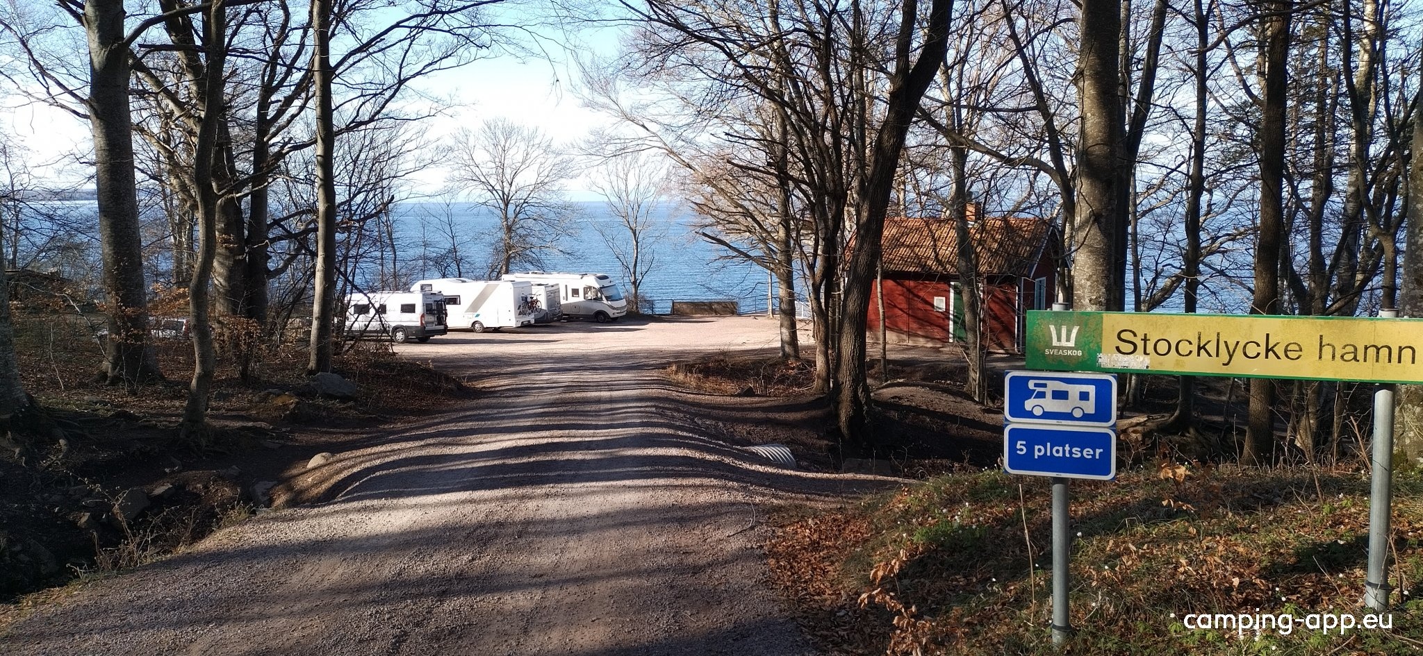 Stocklycke Hamn — Camperplads in Västra Tollstad