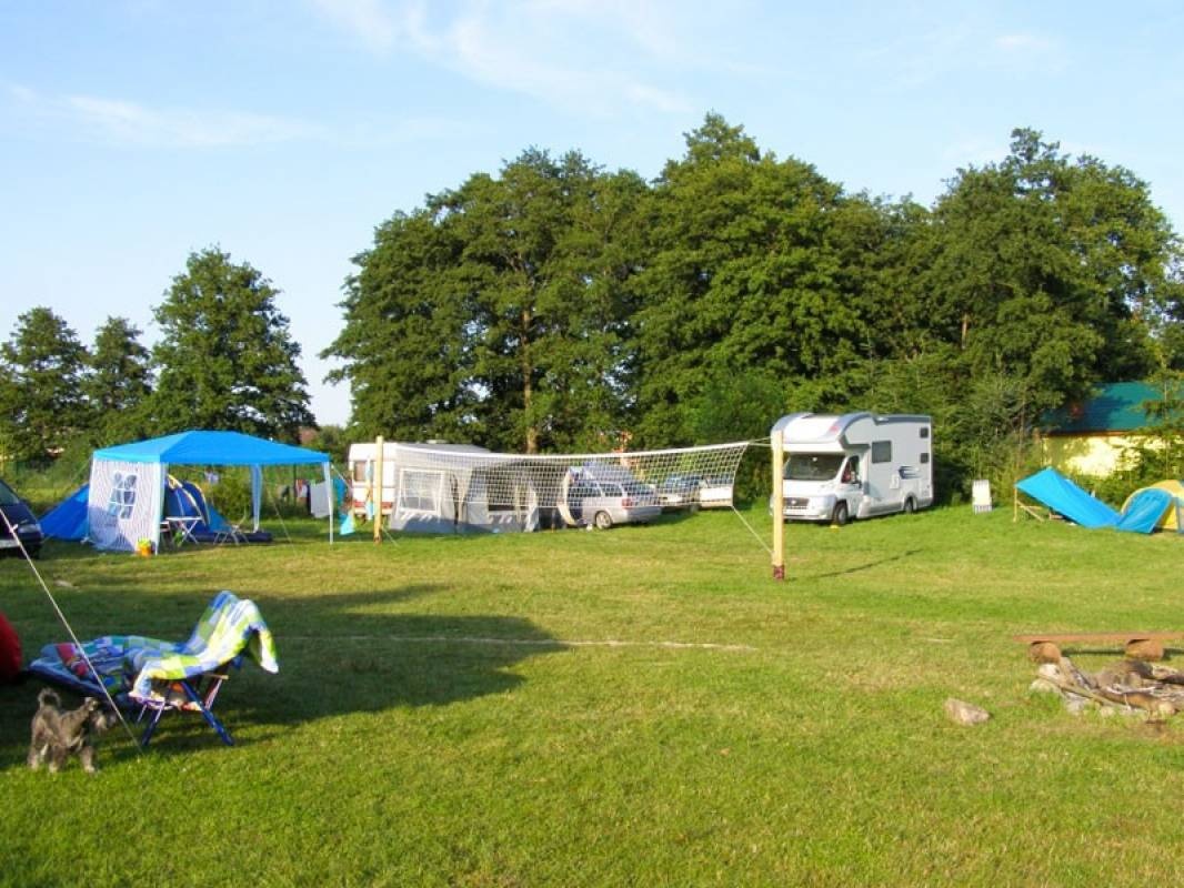 Luka pole namiotowe, Łąkowa, Dąbki, Polen — Campingplads in Dąbki