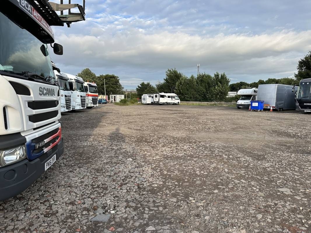 Edinburgh Coach & Truckstop — Aire camping car in Edinburgh