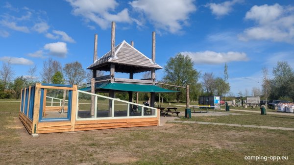 Camperplaats en activiteitenveld De Stronk — Photo 2