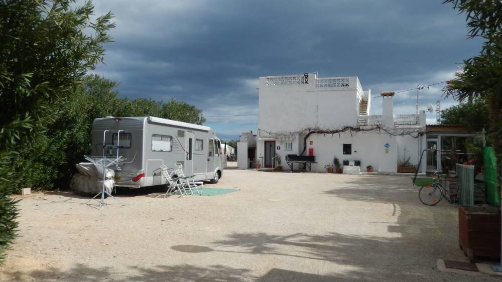 Camping Car la Finca — Stellplatz in Tavernes de la Valldigna