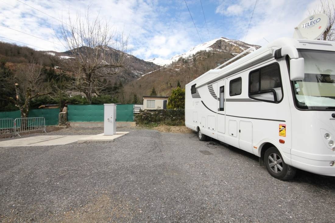 Camping Car Park Laruns, Le Bourg — Camperplaats in Laruns